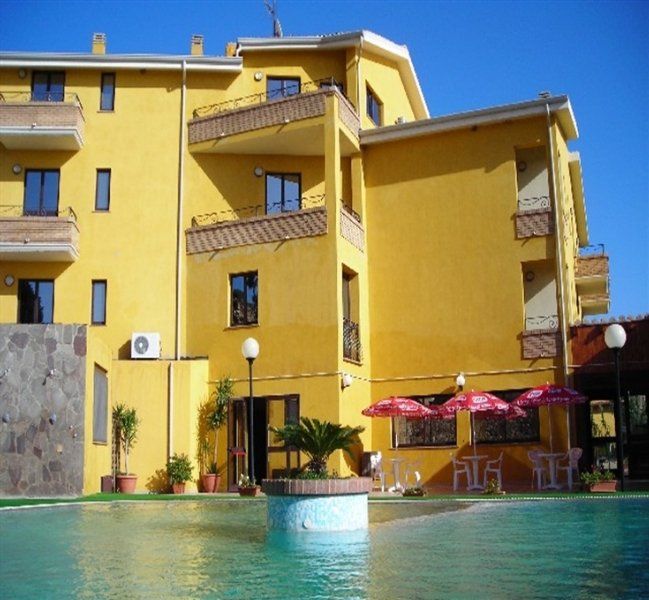 Hotel Le Palme SantʼAnna Arresi Kültér fotó