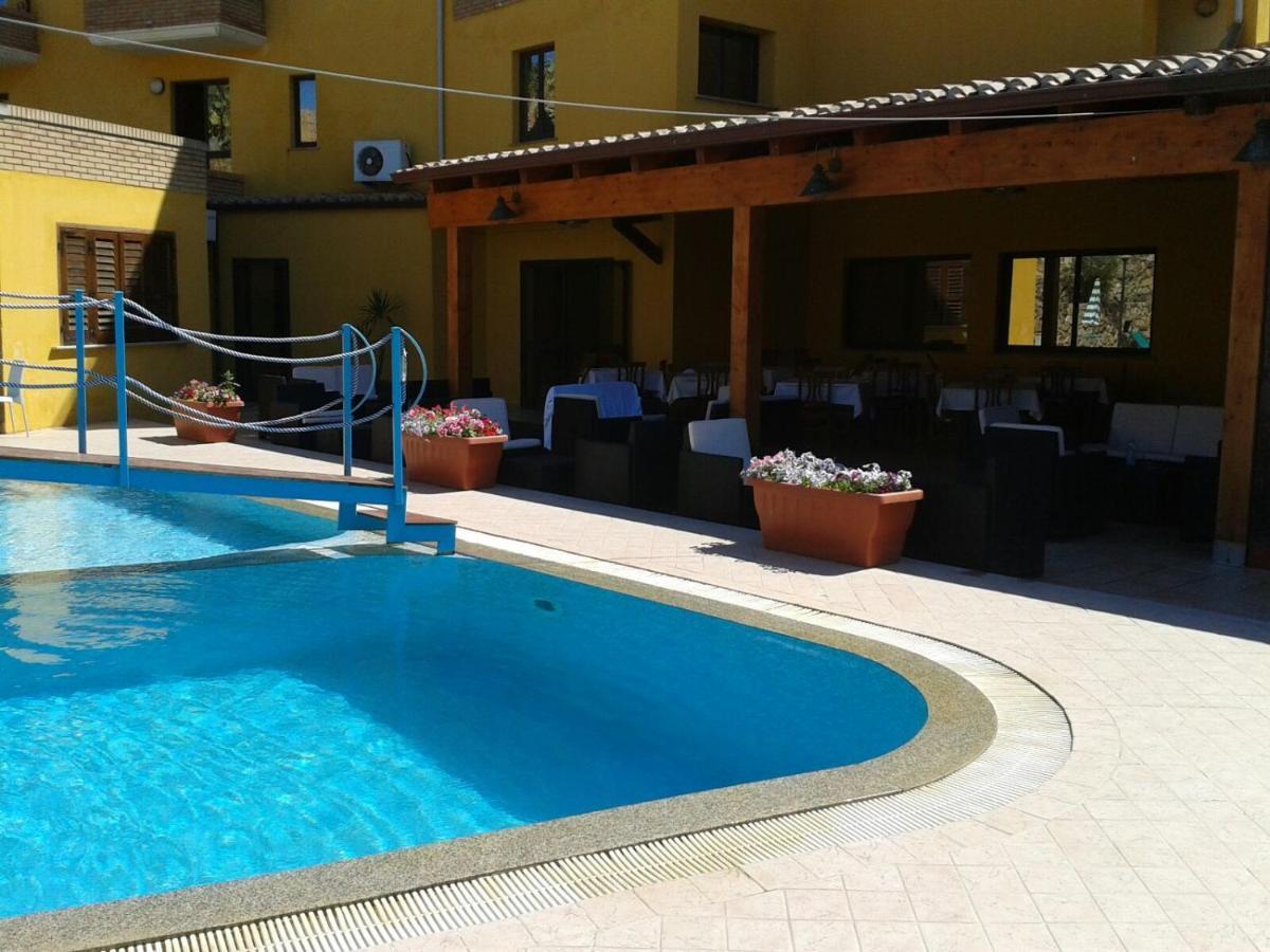 Hotel Le Palme SantʼAnna Arresi Kültér fotó